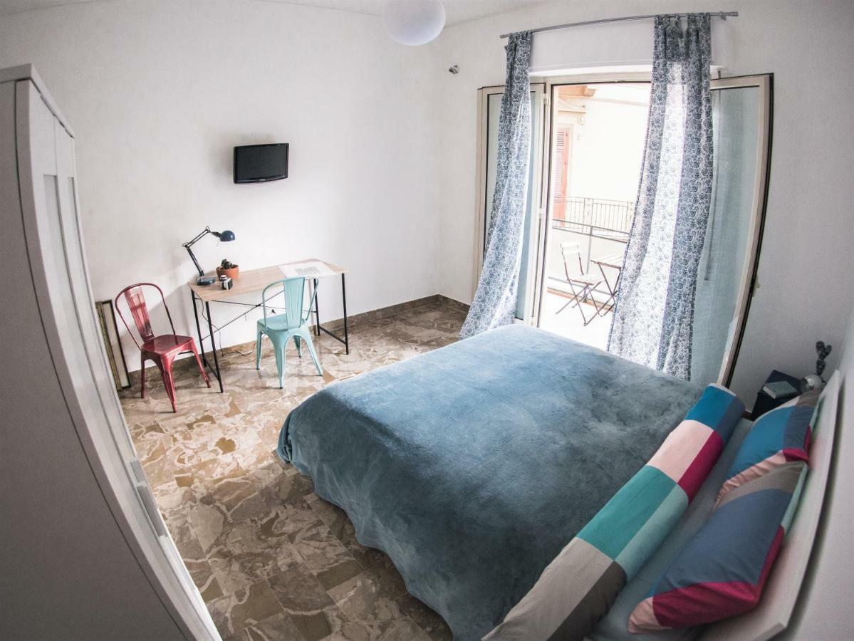 Be Central Rooms Palermo Luaran gambar